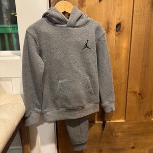 Jordan sweatsuit never worn